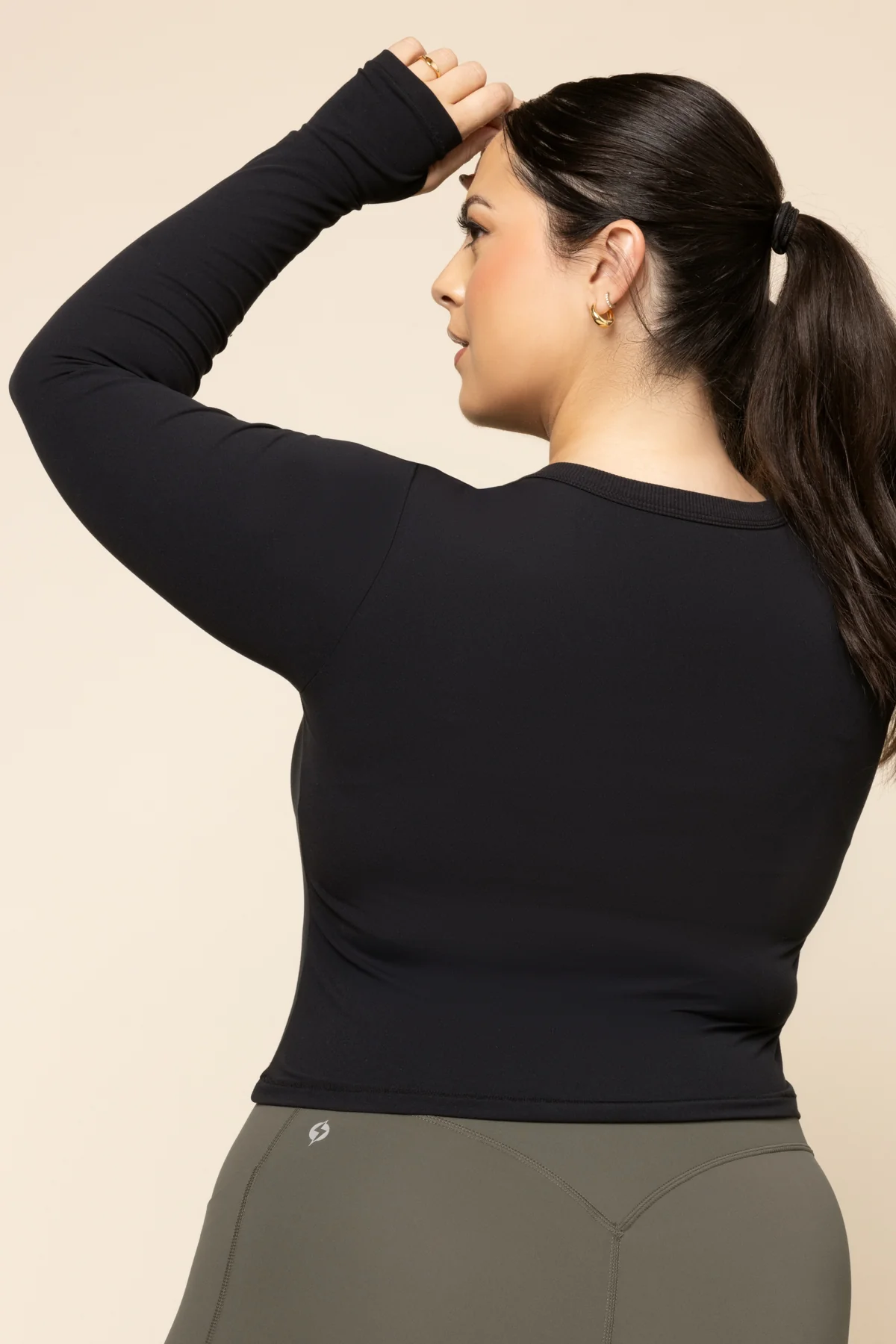 10033-call-me-baby-reversible-long-sleeve-top-cropped-black-1.webp