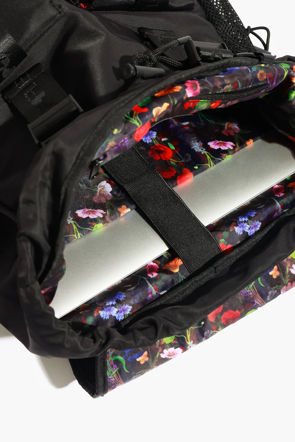 103-athena-backpack-black-1.webp