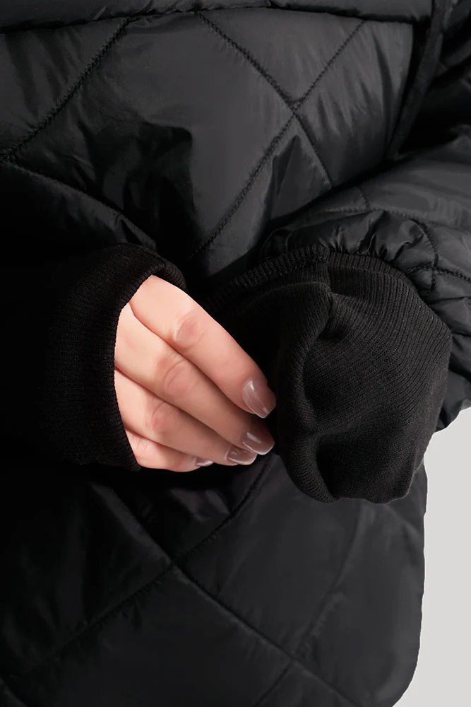 10415-pillow-packable-puffer-jacket-black-1.webp