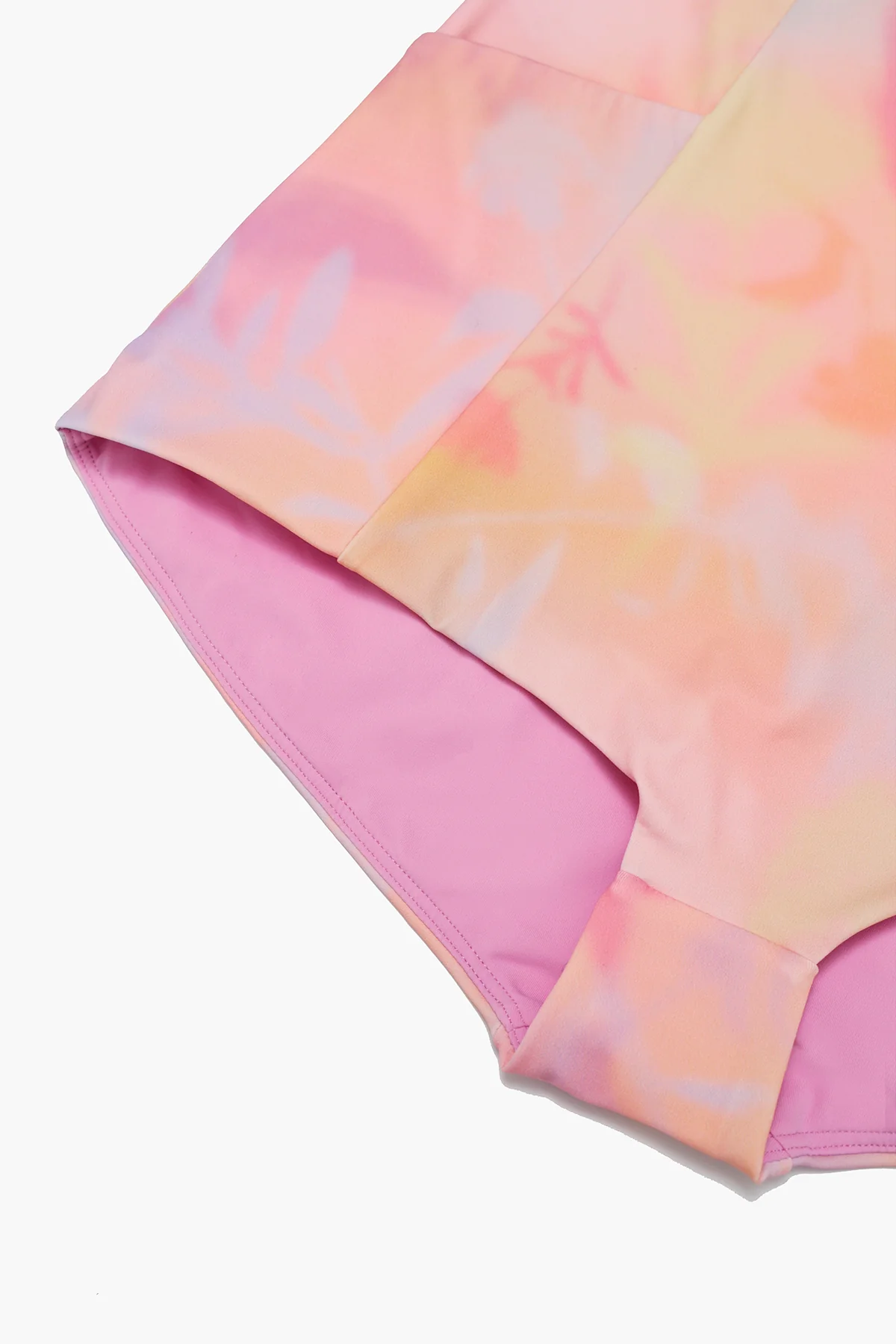 10450-sand-dollar-surf-shorts-with-pockets-floral-haze-1.webp