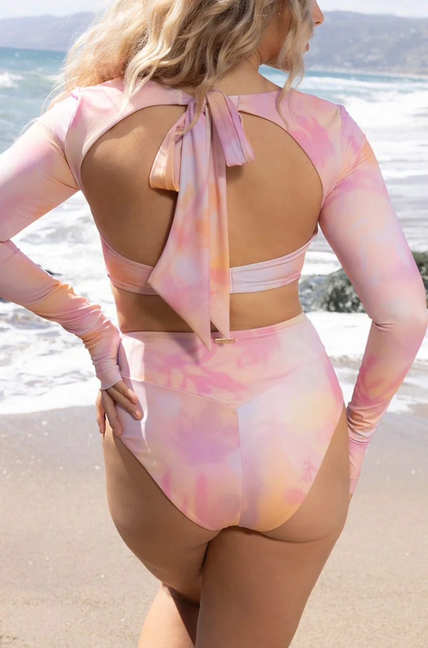 10890-crisscross-hourglass-cheeky-bikini-bottoms-floral-haze-1.webp