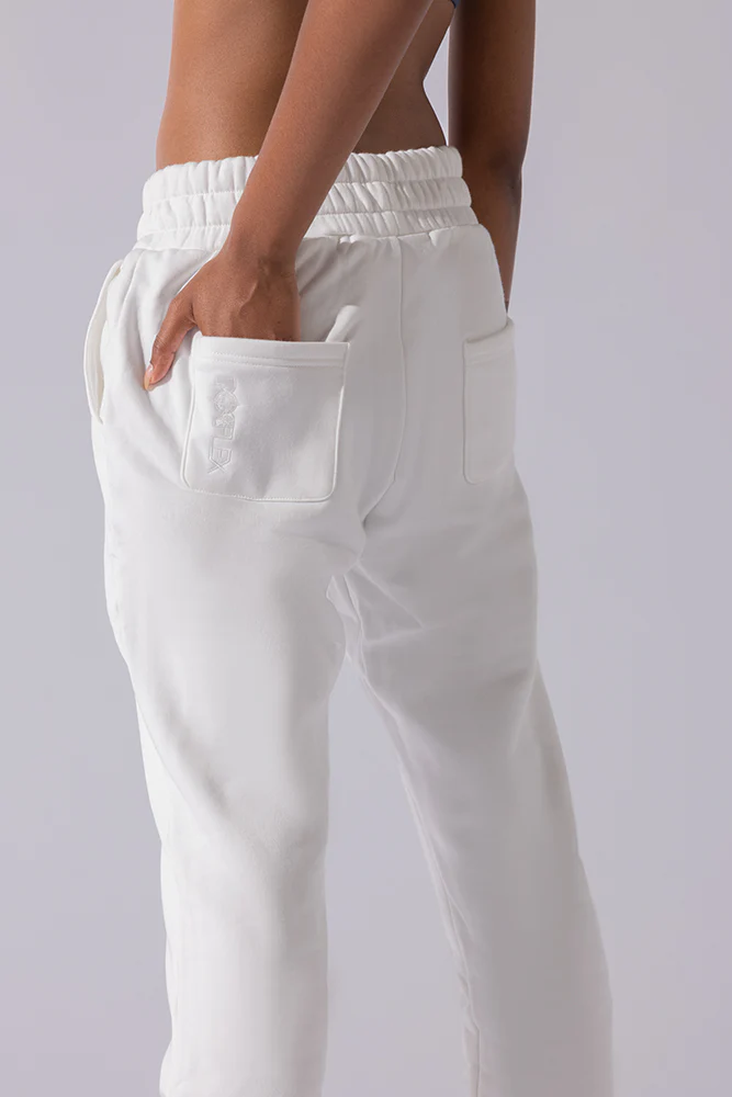 11043-cloud-rollover-sweatpant-white-1.webp