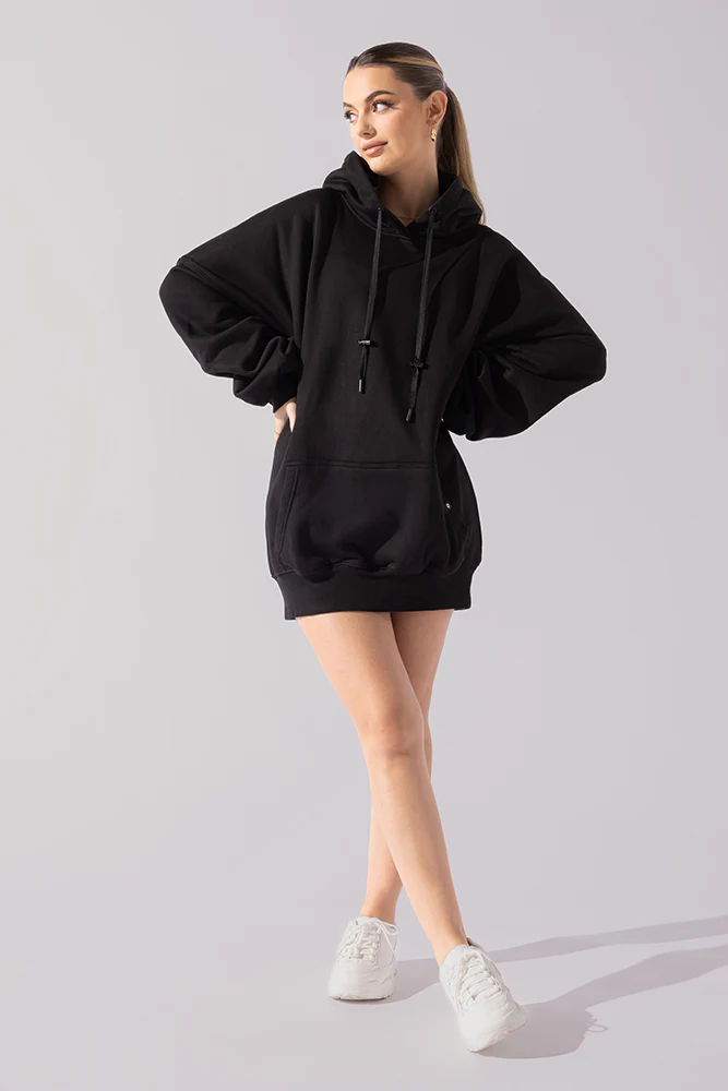 1105-long-cloud-hoodie-black-1.webp