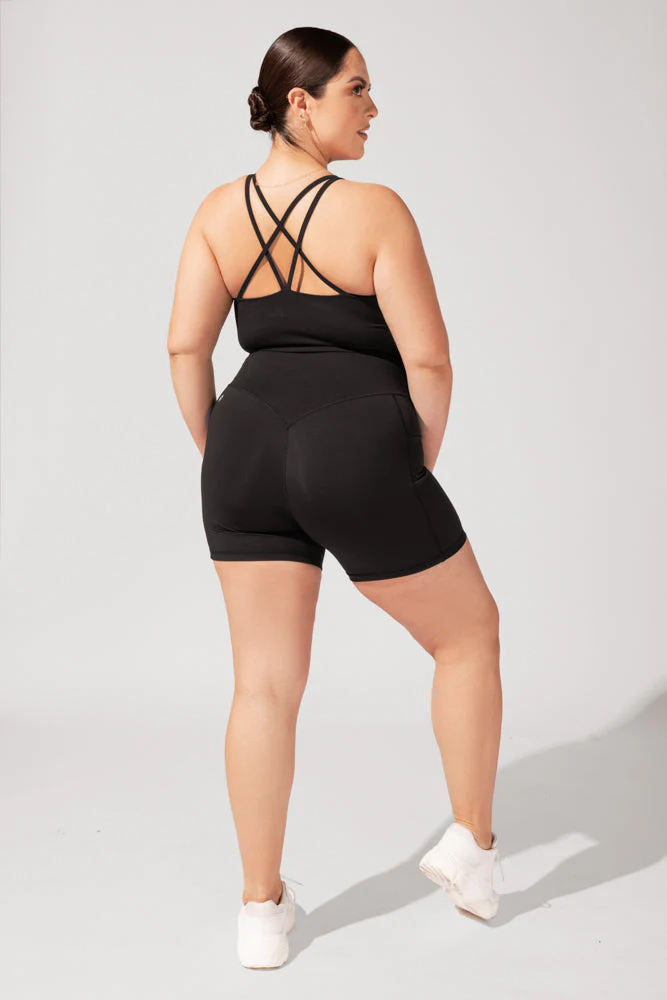 1110-crisscross-hourglass-booty-short-black-1.webp