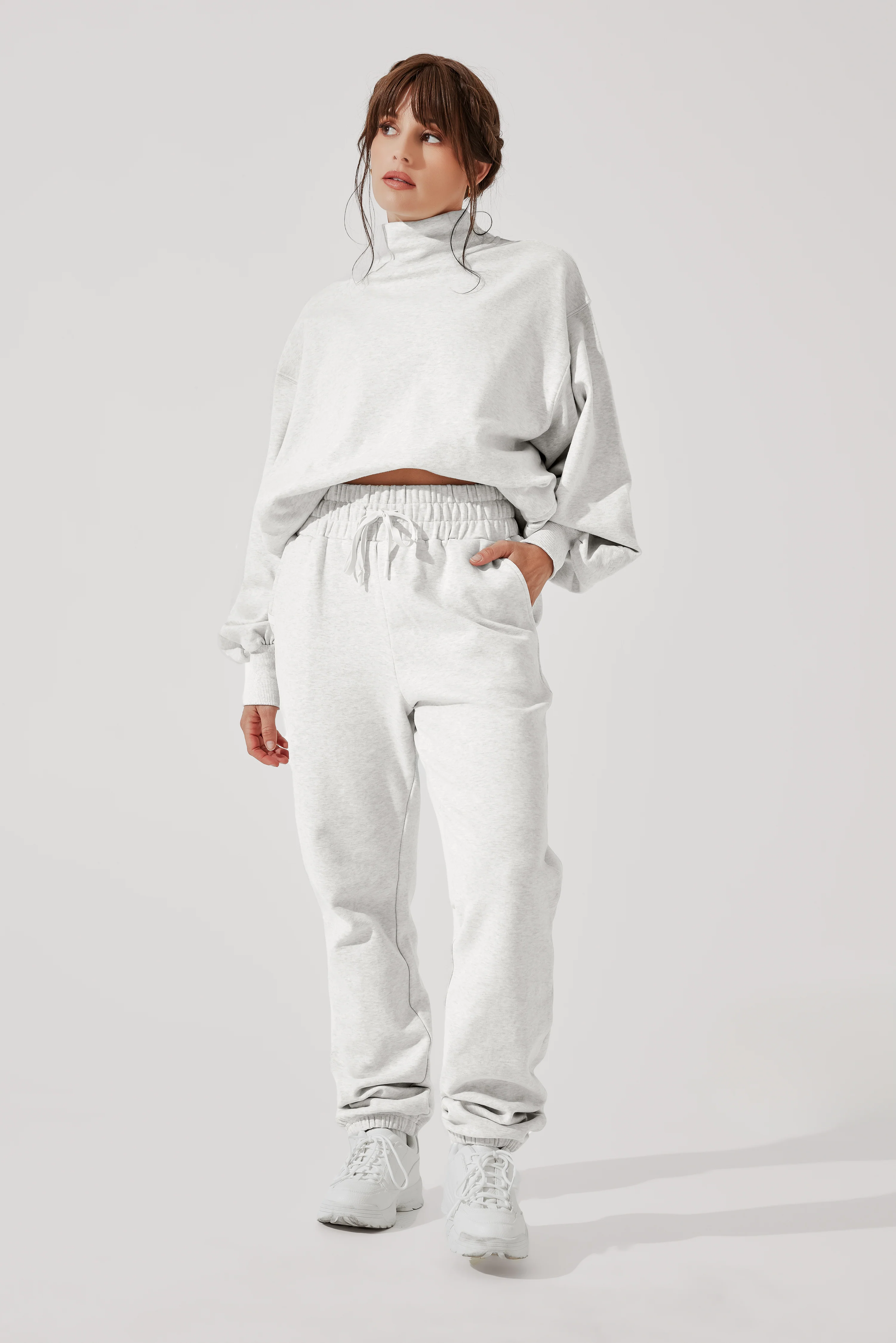 11131-ooey-gooey-sweatpant-light-heather-grey-1.webp