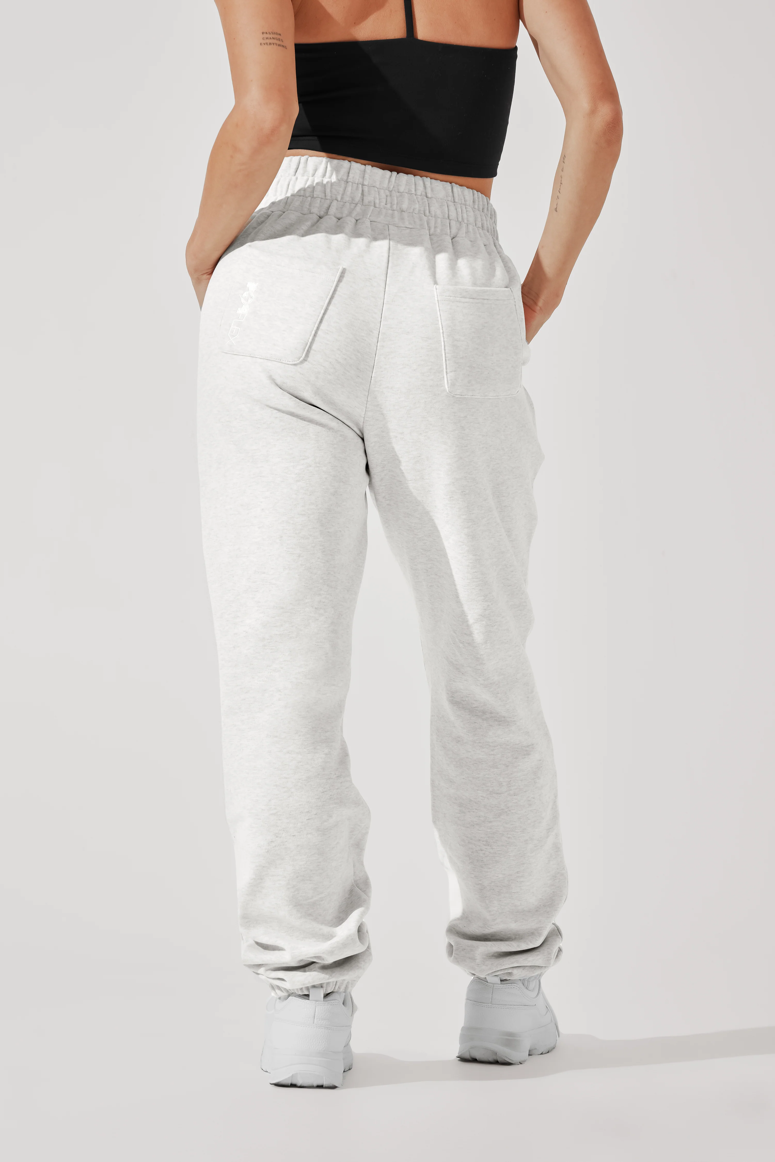 11131-ooey-gooey-sweatpant-light-heather-grey-1.webp