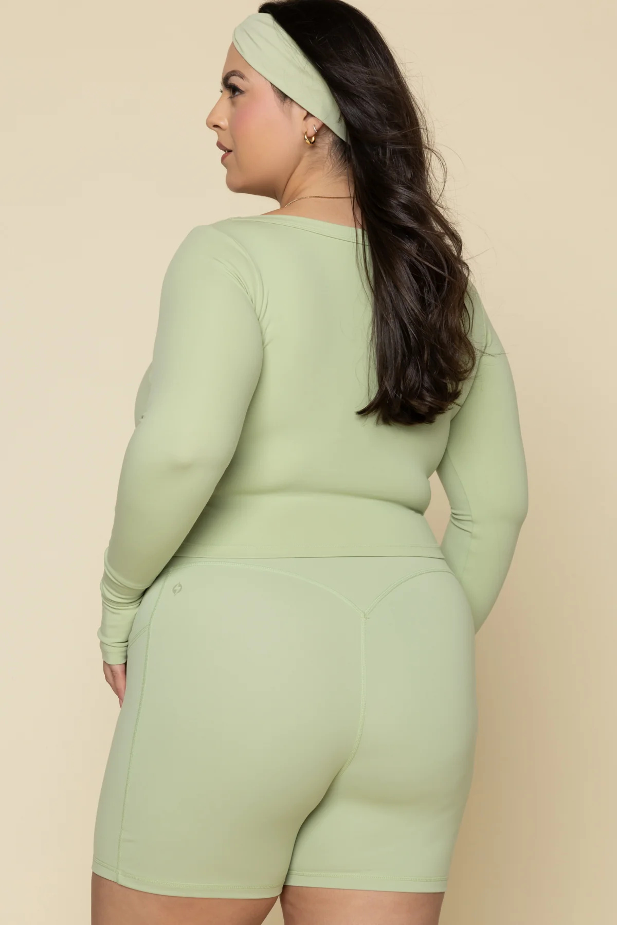 11141-your-favorite-reversible-long-sleeve-top-cropped-pistachio-1.webp