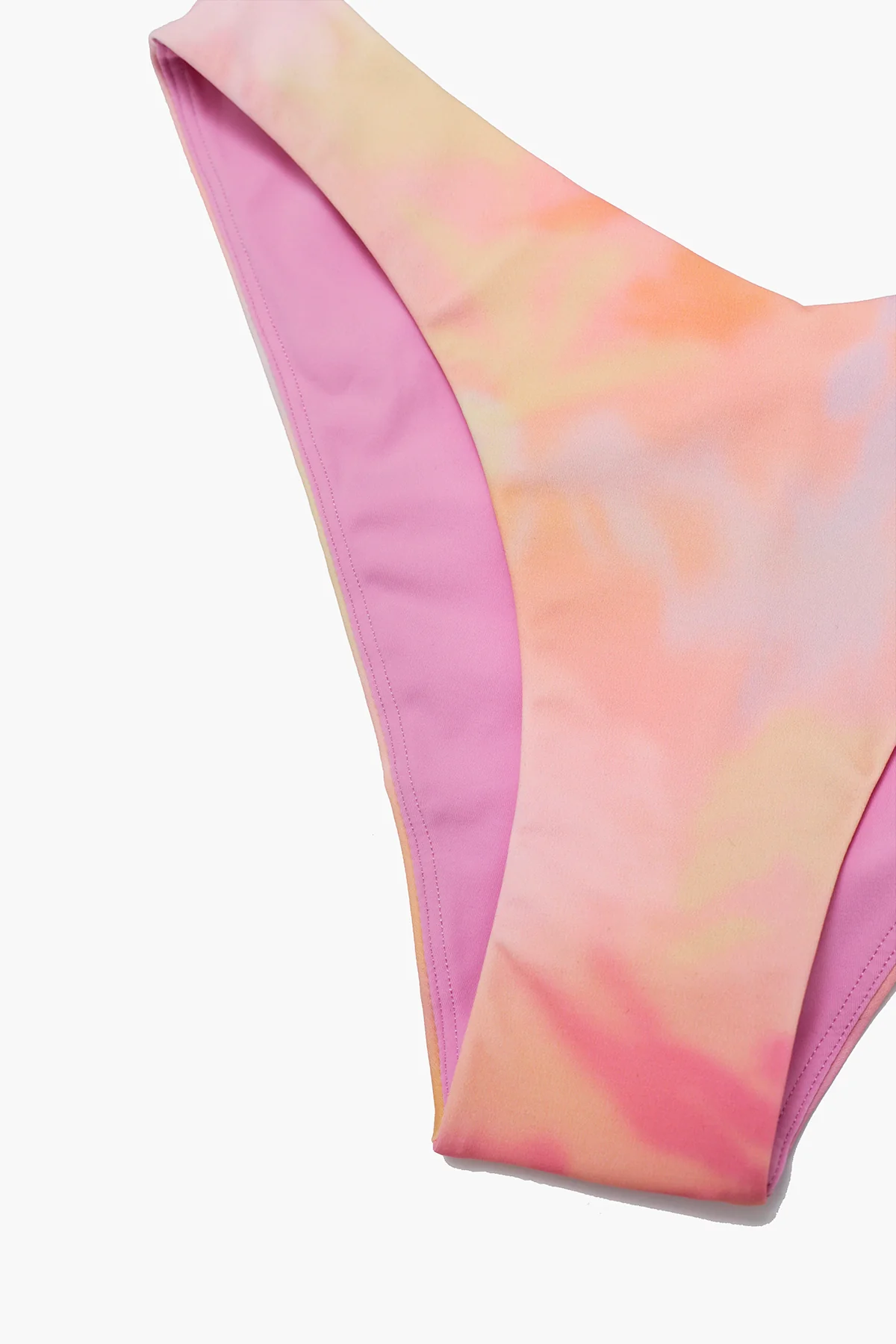 11725-sunshine-scoop-ultra-cheeky-bikini-bottom-floral-haze-1.webp
