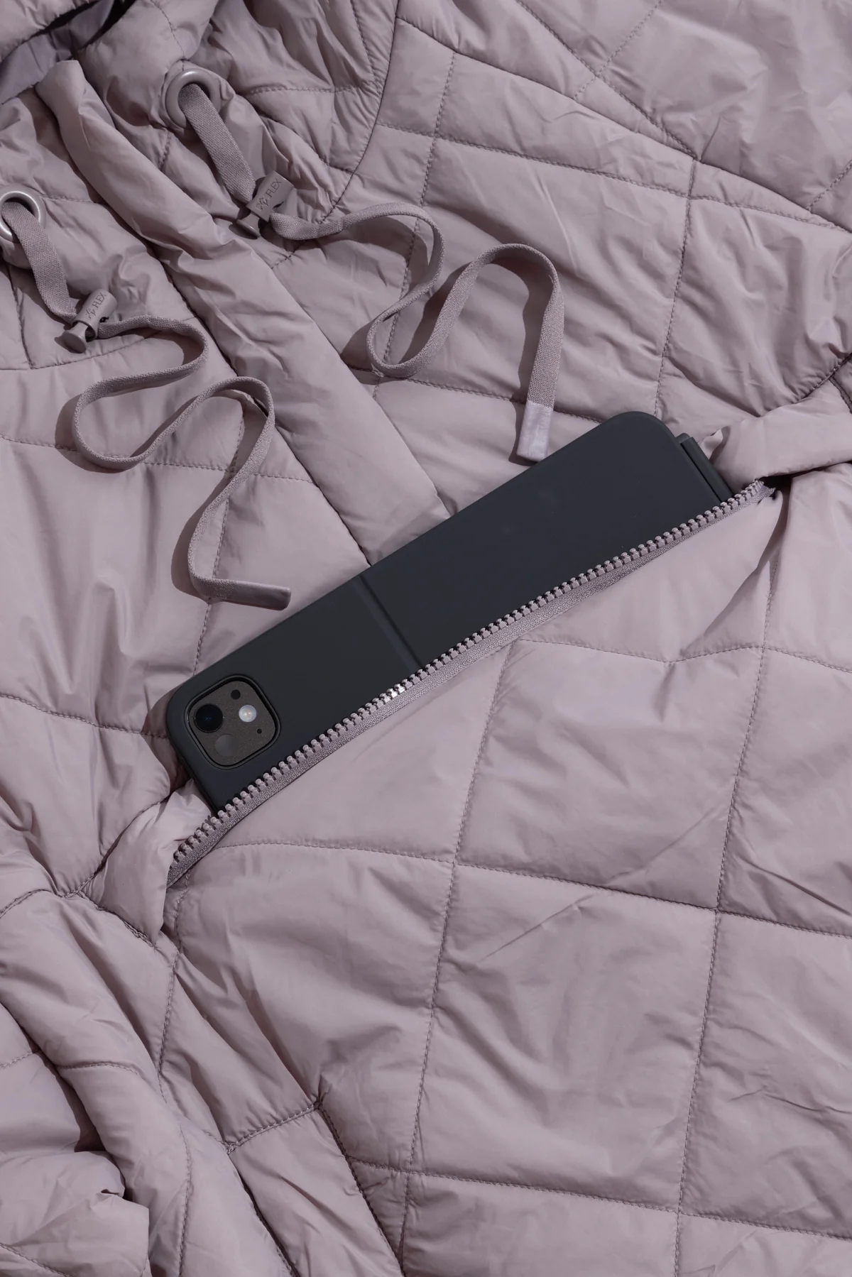 12055-pillow-packable-puffer-jacket-dusty-mauve-1.webp