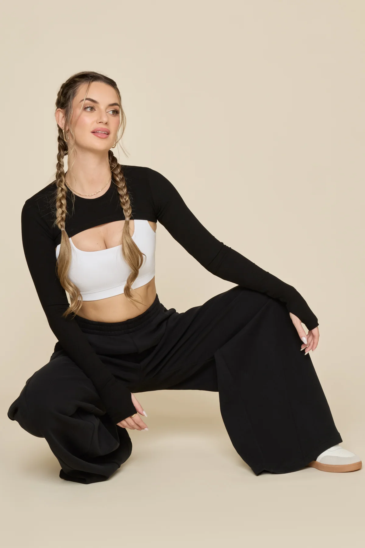 12208-superwide-sweatpant-black-1.webp