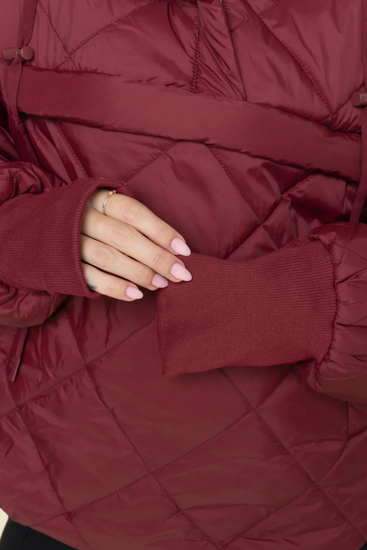 12274-pillow-packable-puffer-jacket-crimson-1.webp