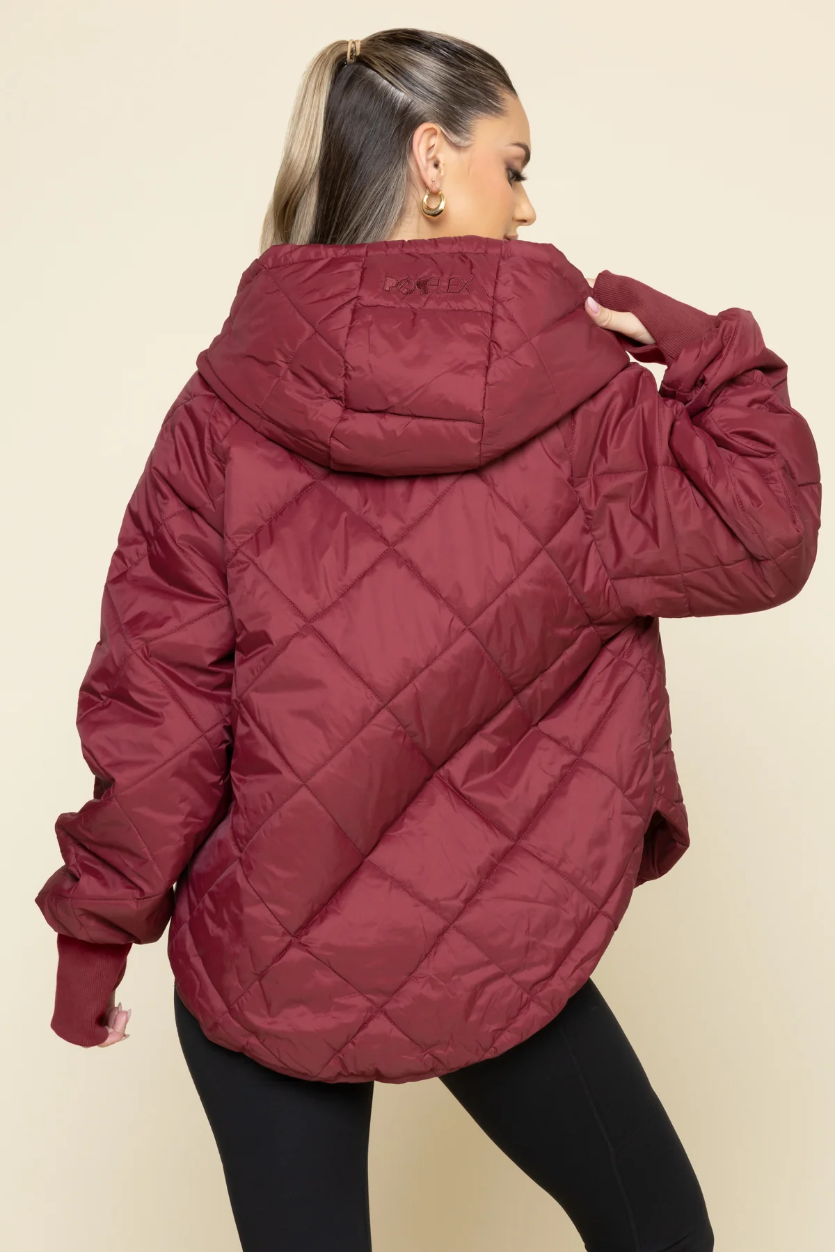 12274-pillow-packable-puffer-jacket-crimson-1.webp