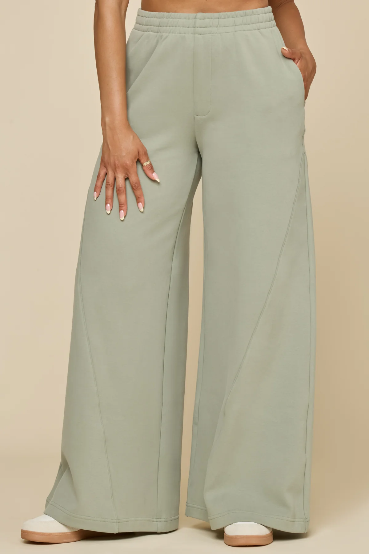 12696-superwide-sweatpant-light-sage-1.webp