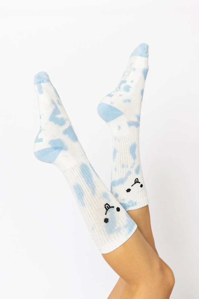 149-silly-face-mid-calf-gym-socks-blue-tie-dye-1.webp