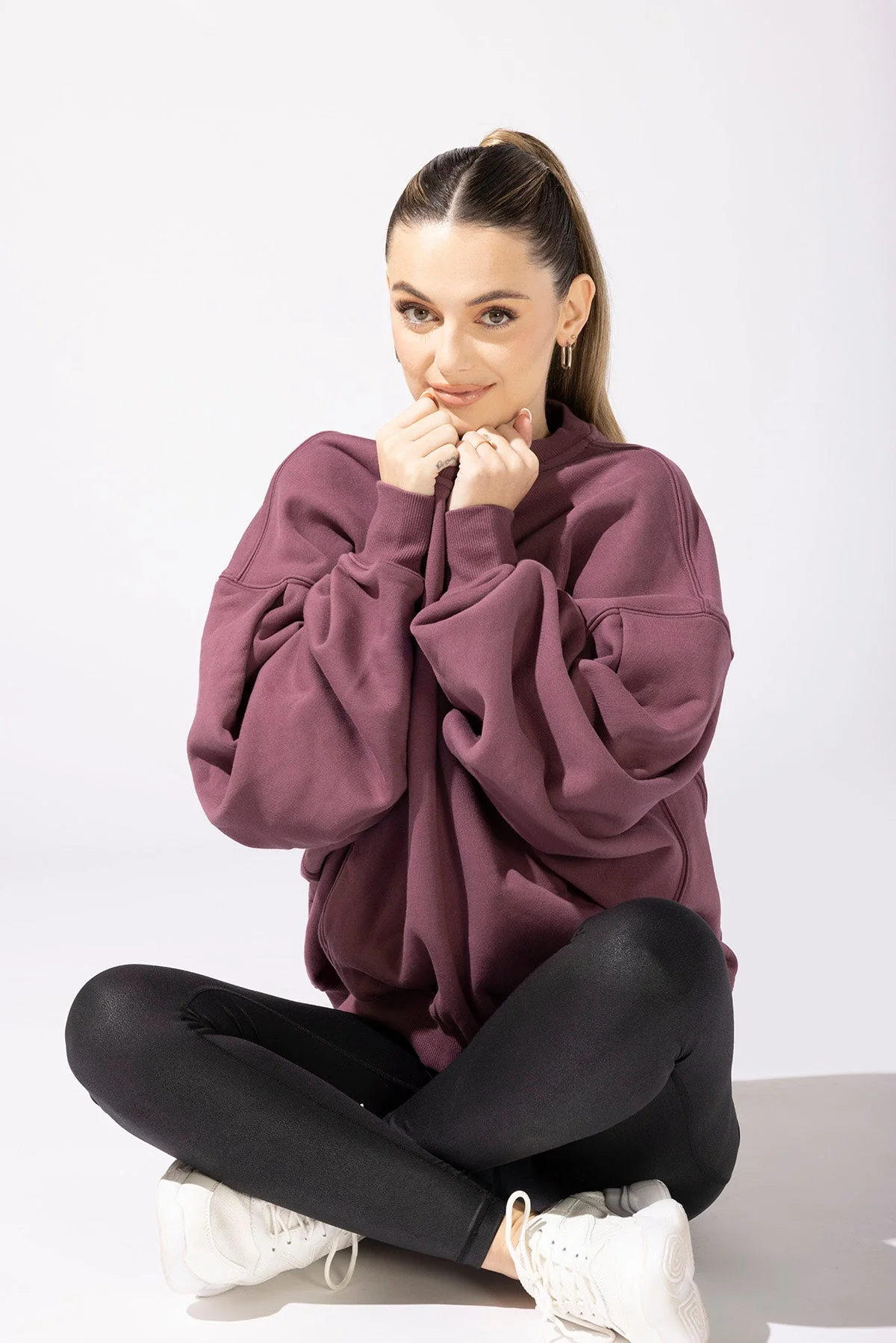 1545-brunch-sweater-merlot-1.webp
