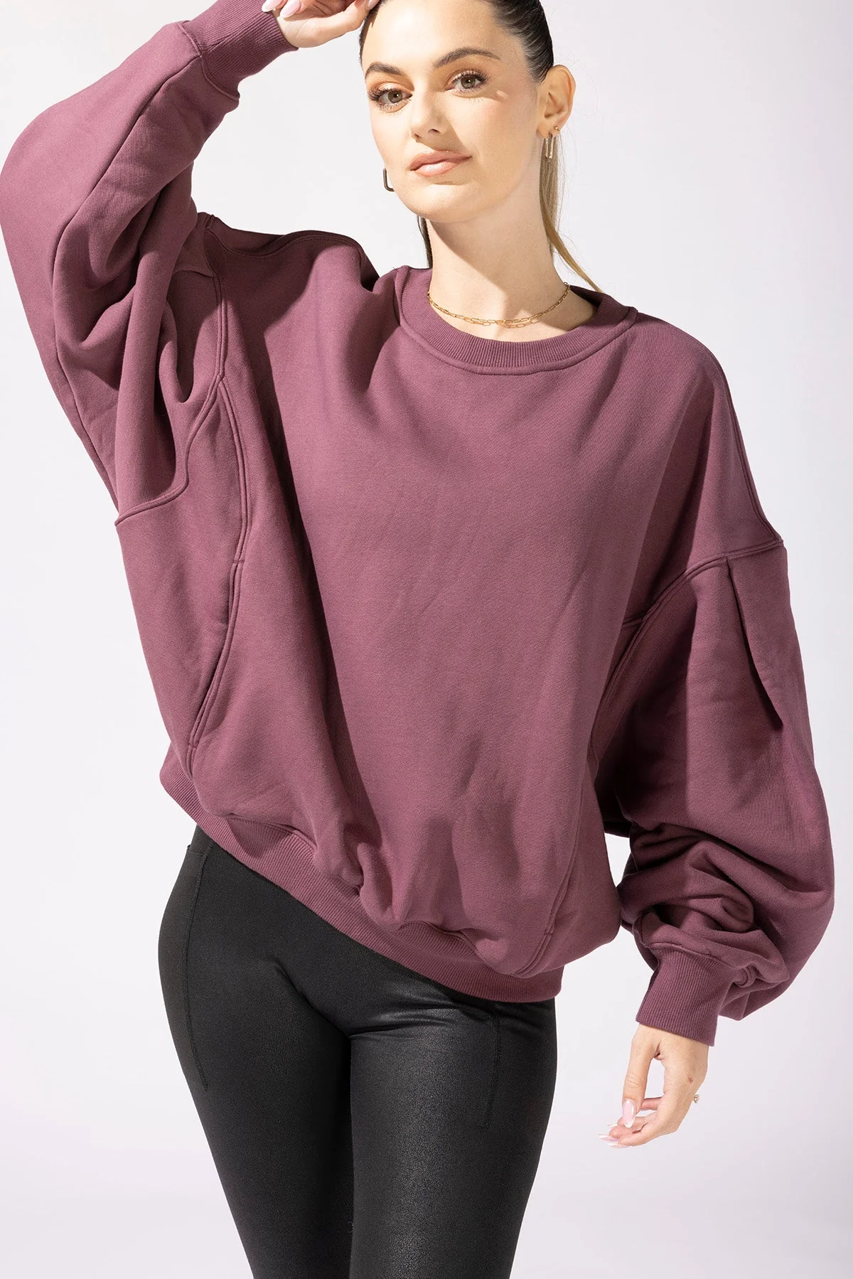 1545-brunch-sweater-merlot-1.webp