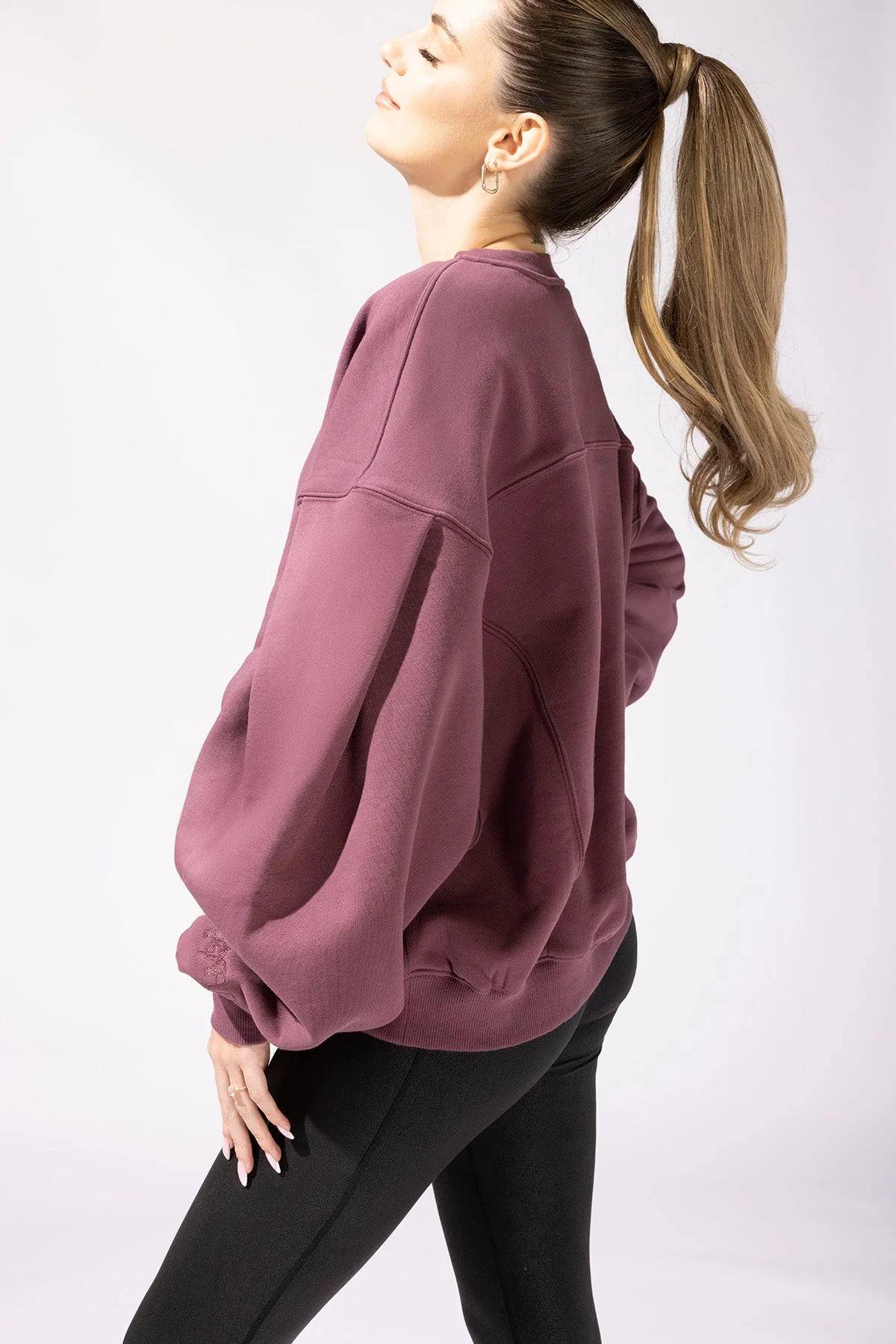 1545-brunch-sweater-merlot-1.webp