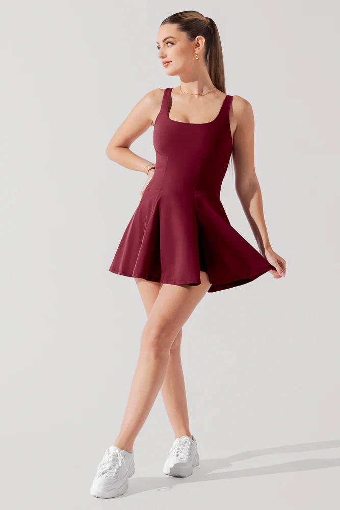 Tie-Breaker Superdressâ¢ - Crimson