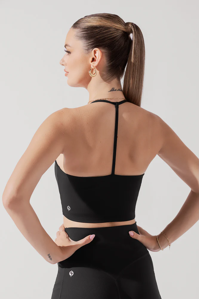 1656-flexy-crop-top-black-1.webp