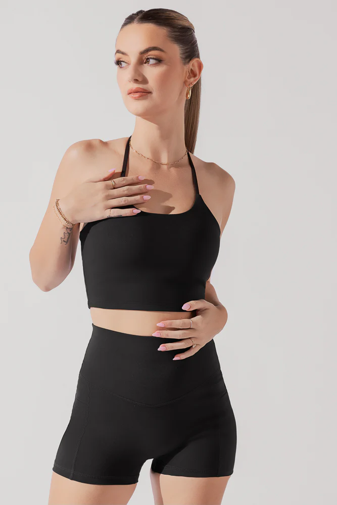 1656-flexy-crop-top-black-1.webp
