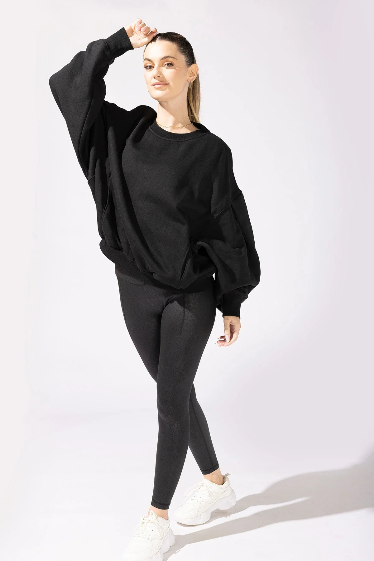 1676-brunch-sweater-black-1.webp