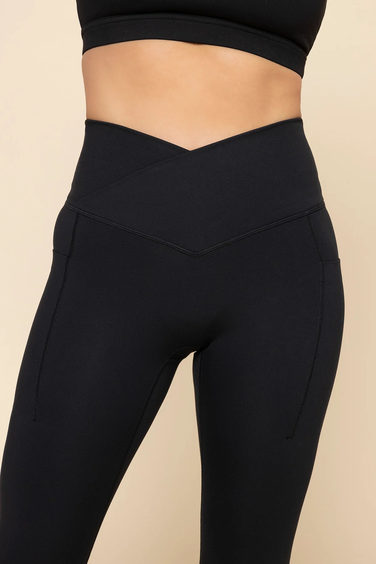 1706-crisscross-hourglass-capri-black-1.webp