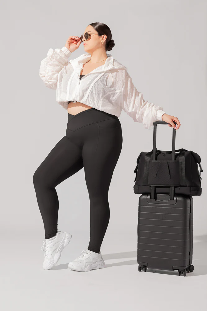 18-ella-duffle-black-1.webp