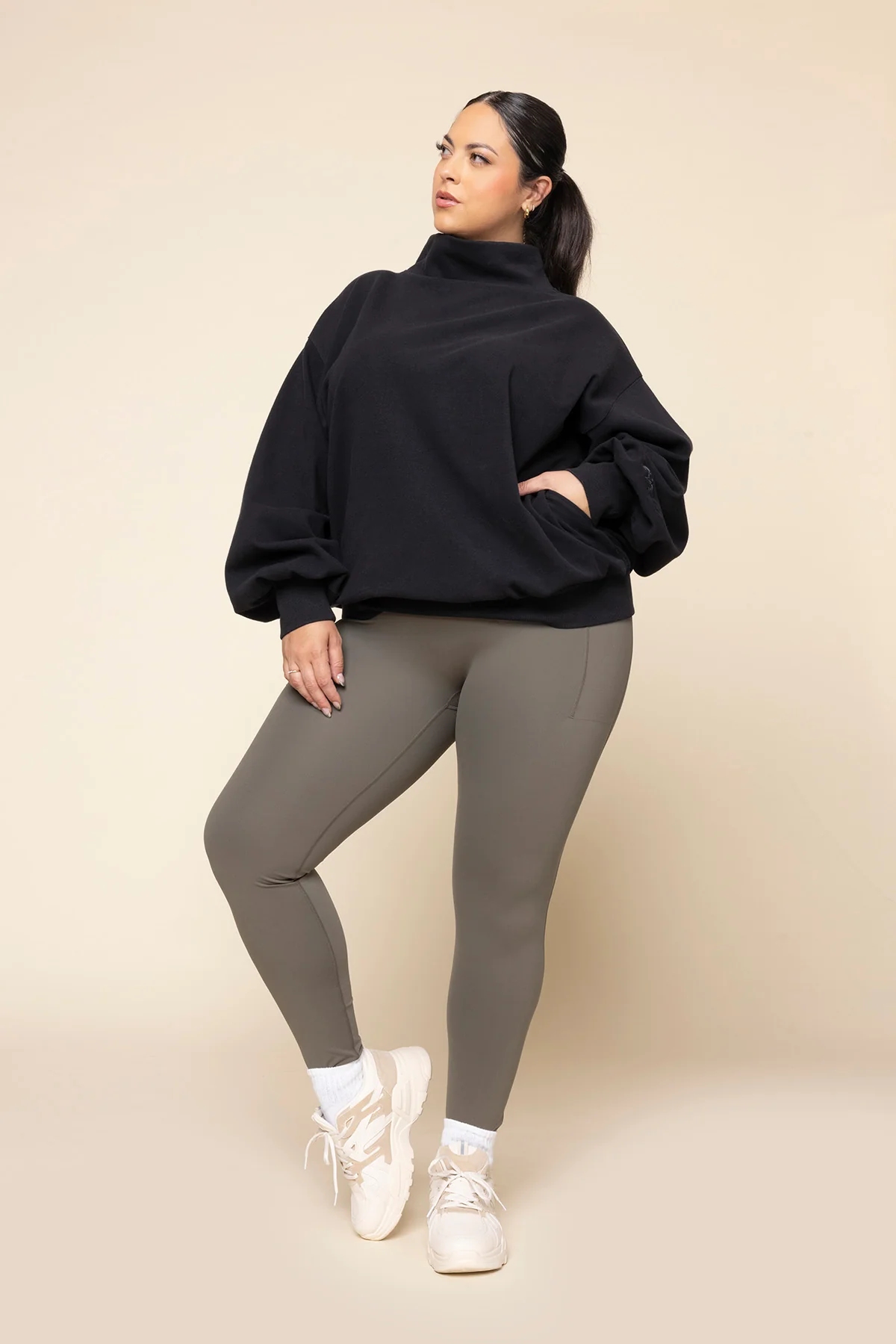 1869-ooey-gooey-mockneck-sweatshirt-with-pockets-black-1.webp