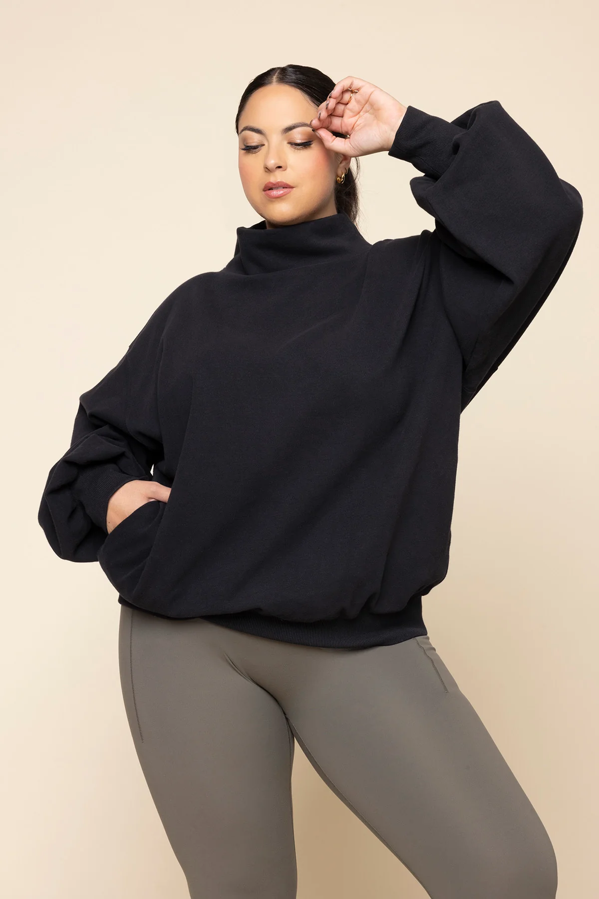 1869-ooey-gooey-mockneck-sweatshirt-with-pockets-black-1.webp