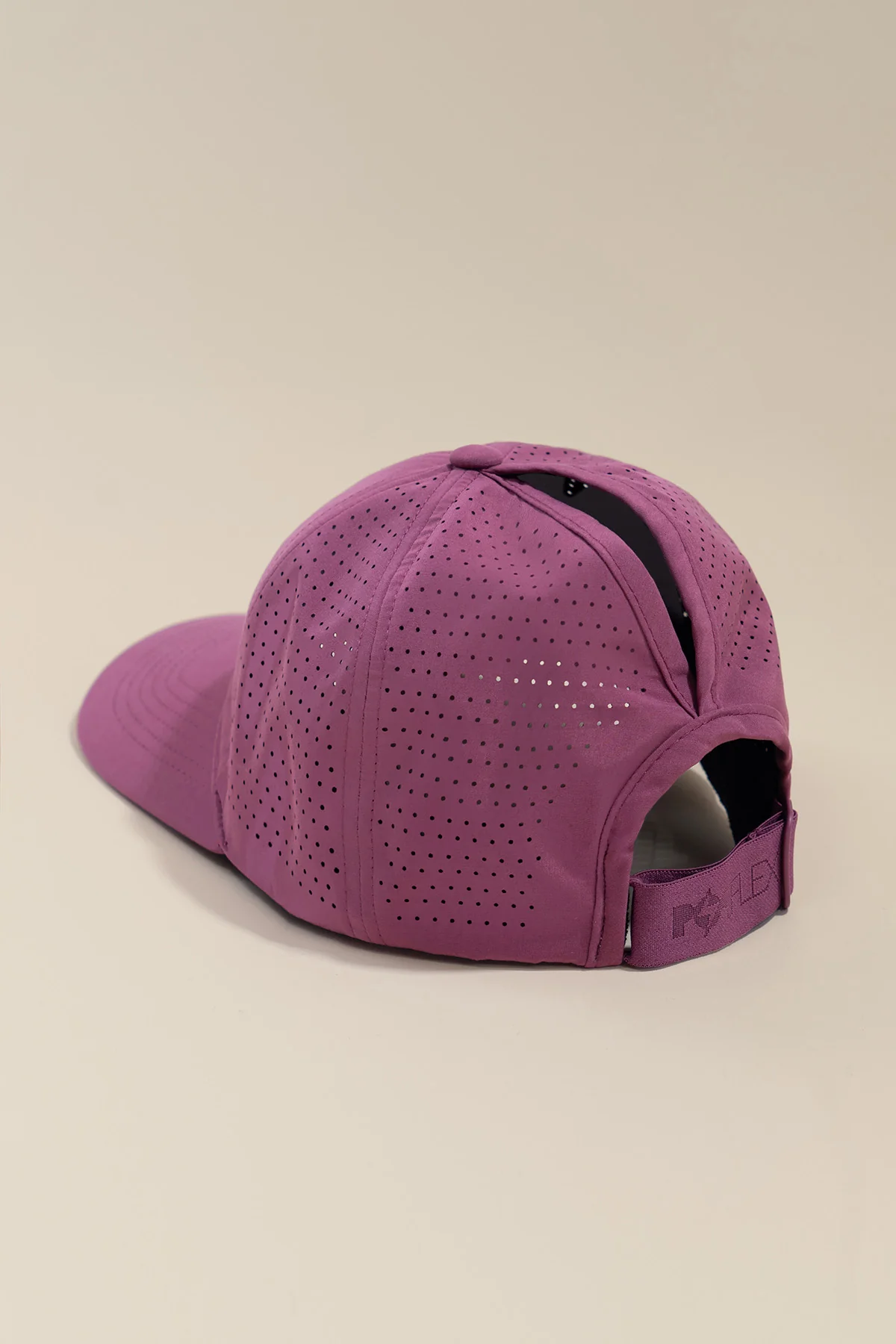 2-good-sport-high-ponytail-cap-1.webp