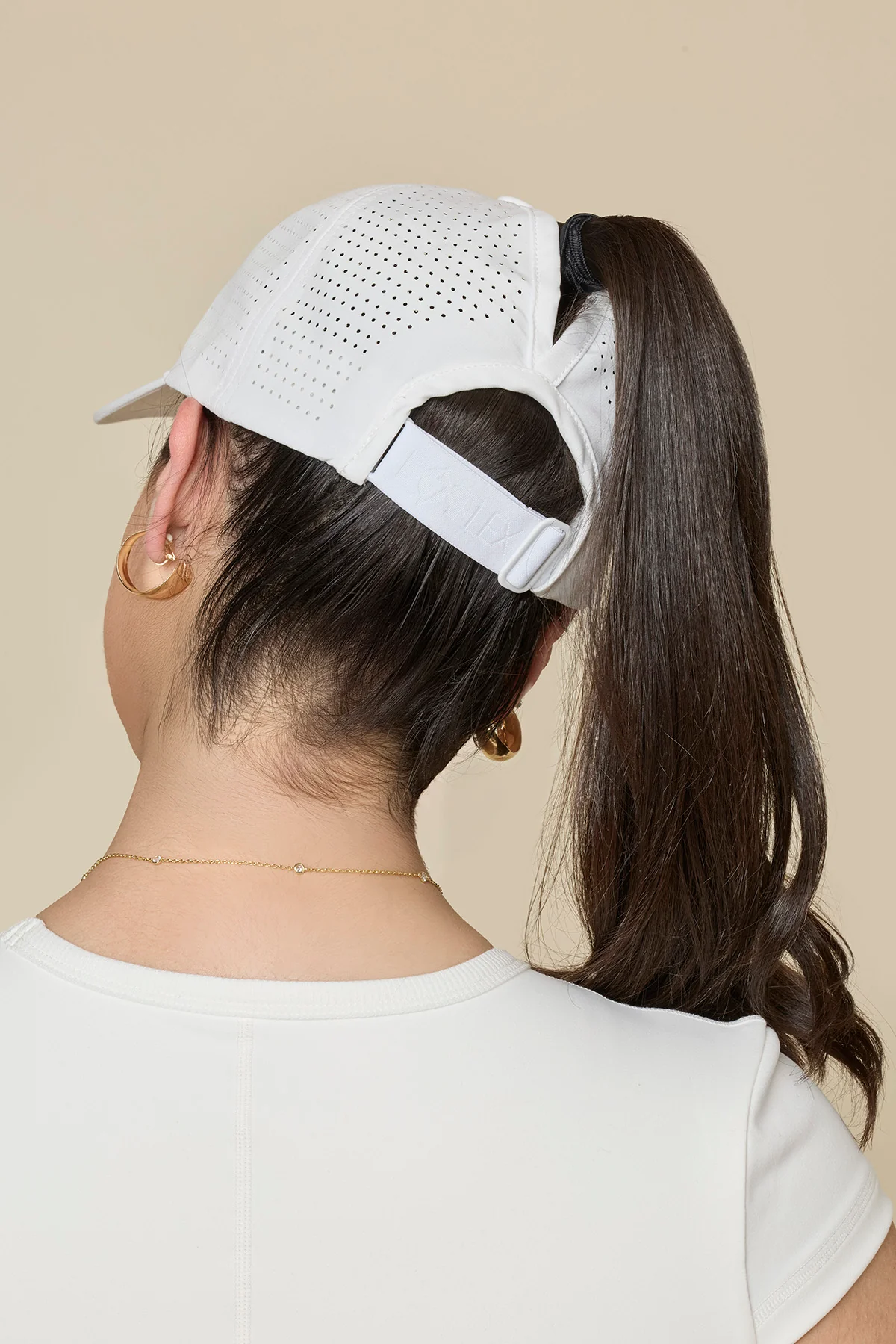 2-good-sport-high-ponytail-cap-1.webp