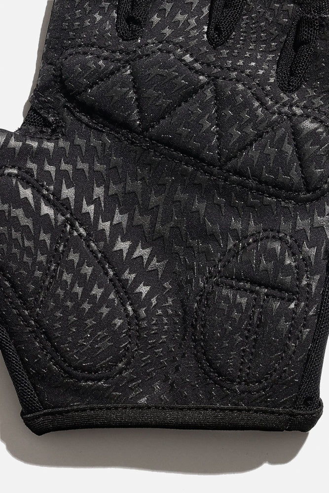 202-luxe-mesh-training-gloves-black-dot-1.webp