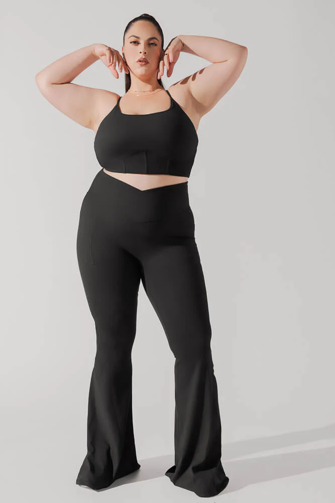 2021-pli-corset-crop-bralette-black-1.webp