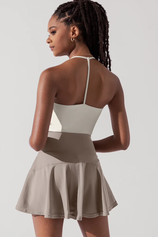 2031-flexy-crop-top-cream-1.webp