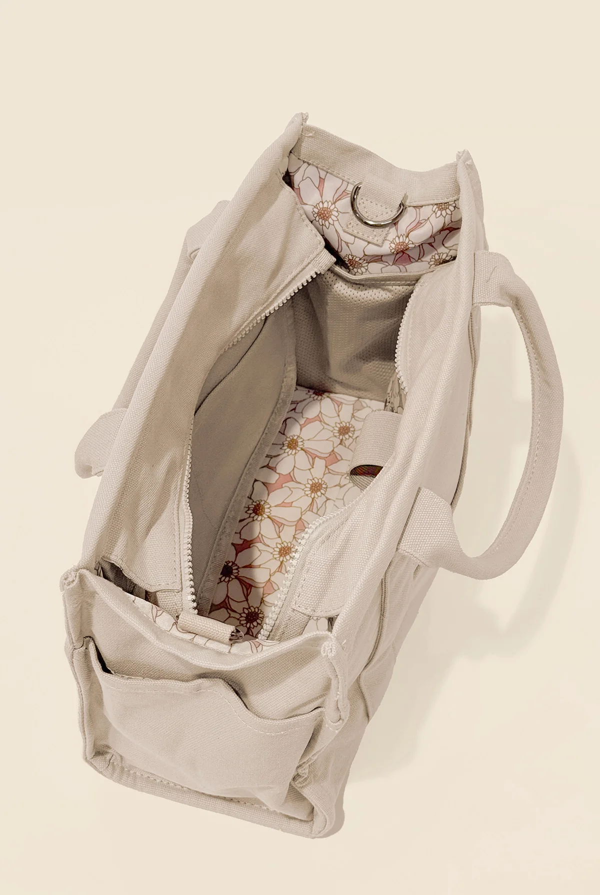 204-sloane-tote-taupe-1.webp