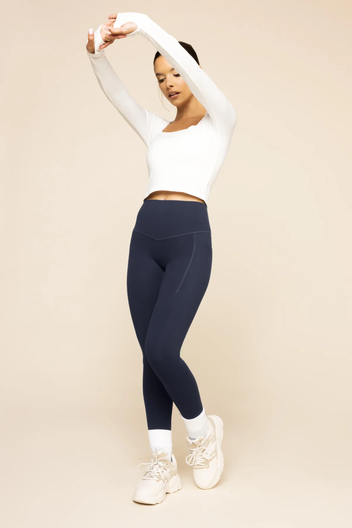 2122-supersculpt-leggings-with-pockets-cosmic-navy-1.webp
