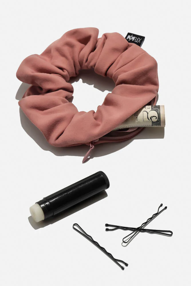 221-secret-scrunchie-1.webp