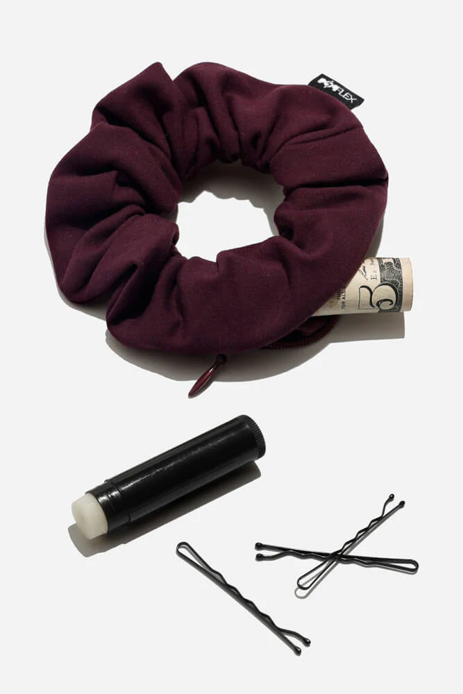 221-secret-scrunchie-1.webp