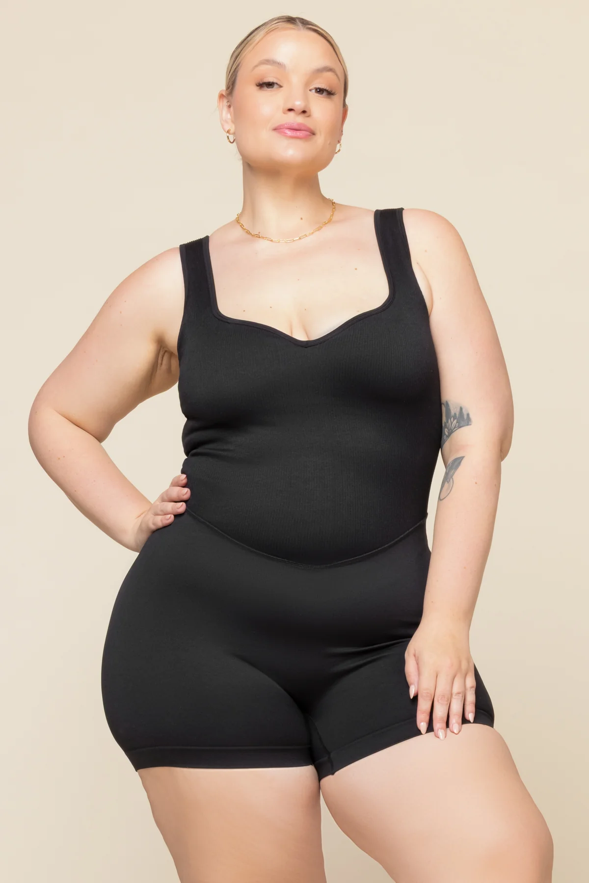 2231-hey-shorty-seamless-shortsie-black-1.webp