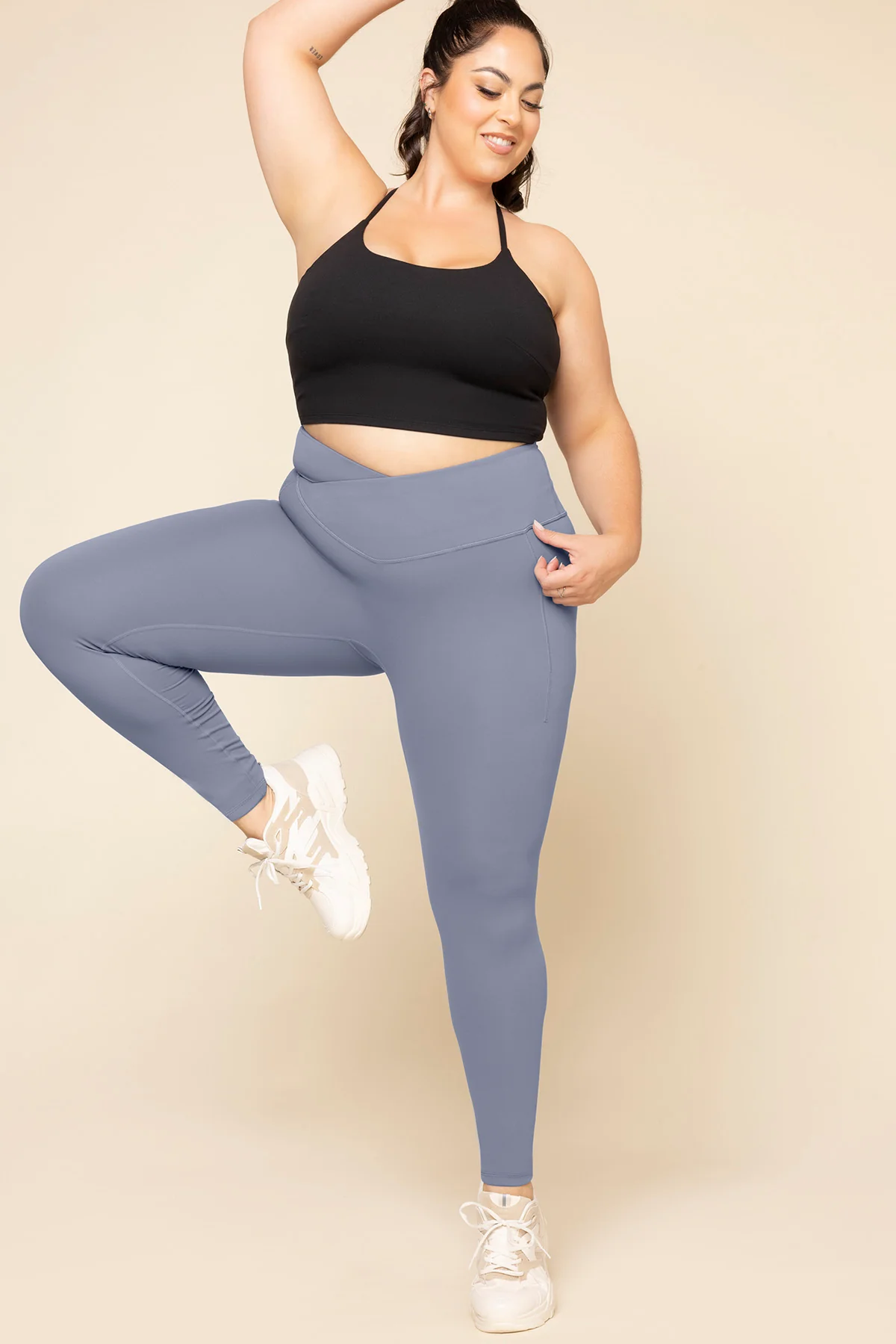 Crisscross HourglassÂ® Leggings with Pockets - Blue Mist