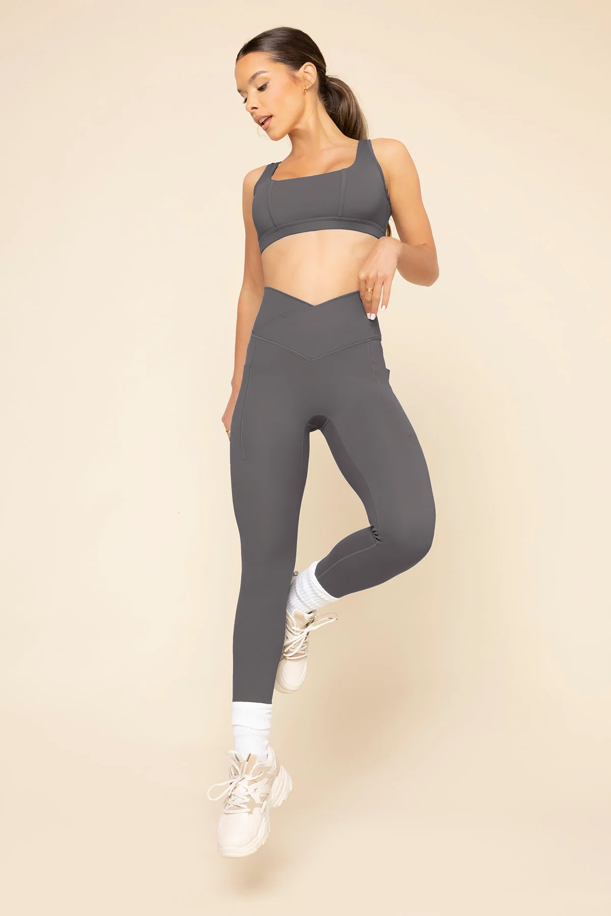 Crisscross HourglassÂ® Leggings with Pockets - Slate