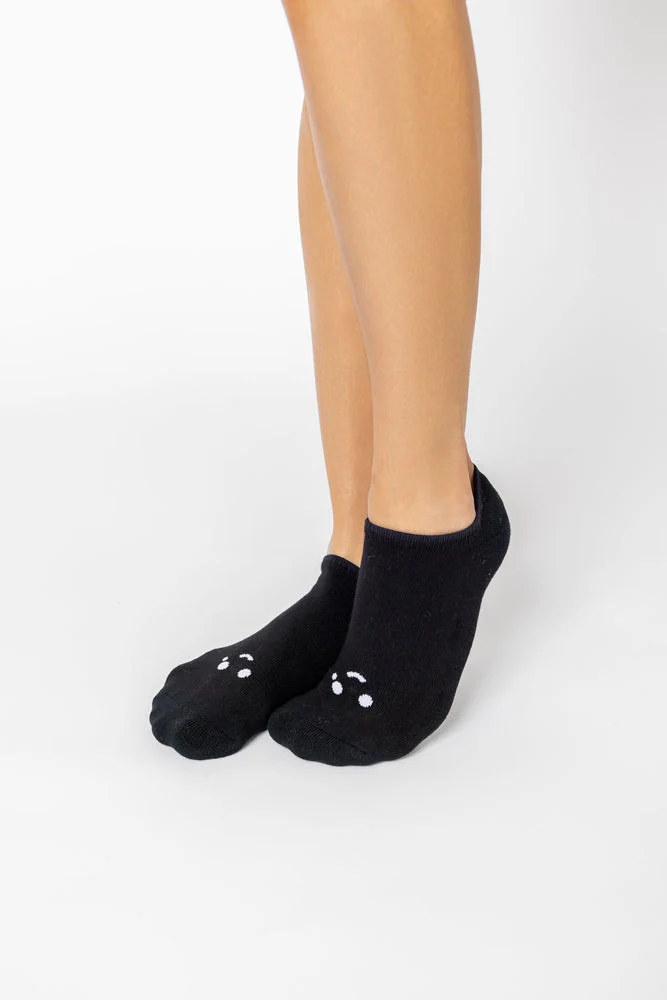 236-happy-cry-face-low-rise-socks-black-1.webp