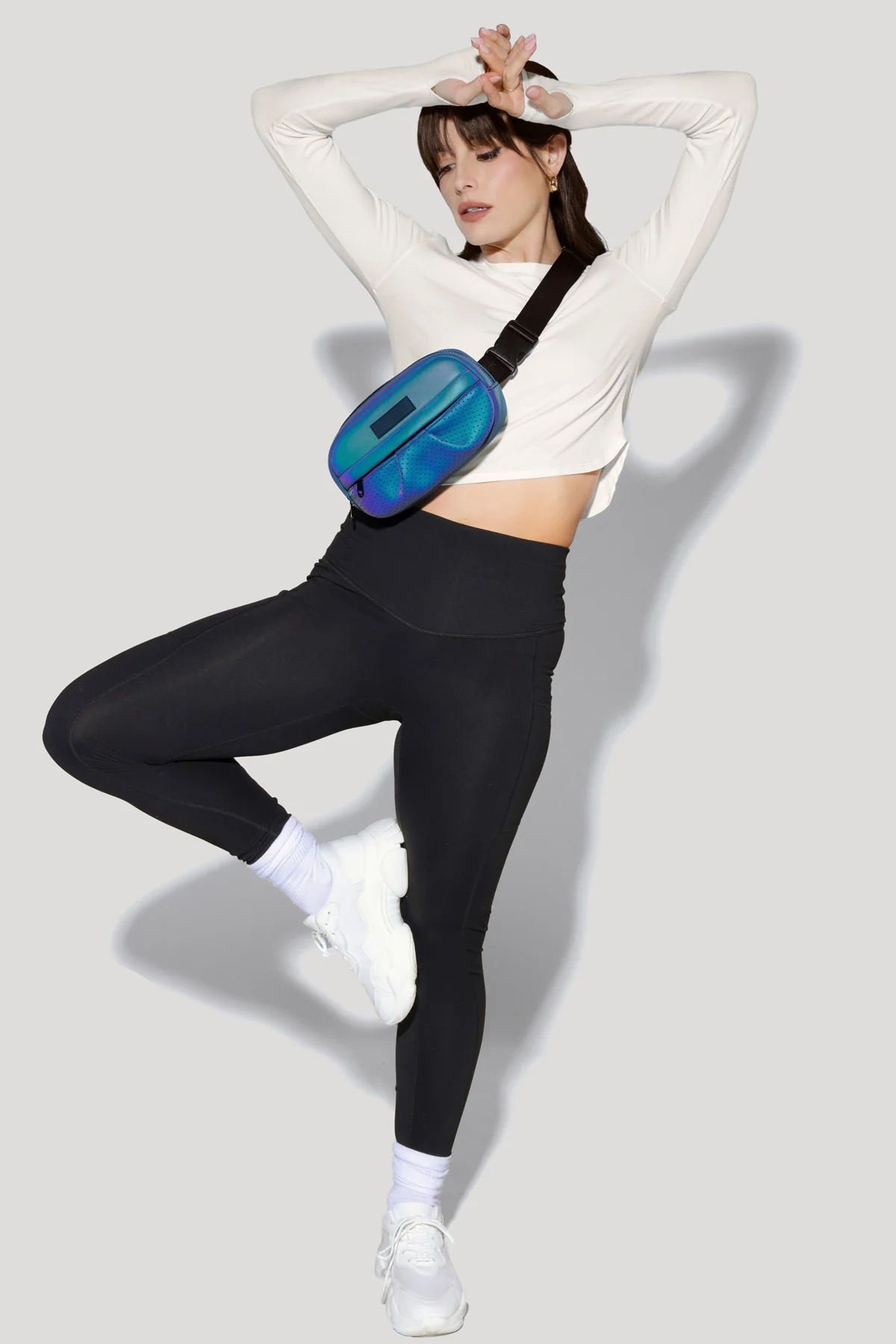 24-bridget-belt-bag-magic-flash-1.webp