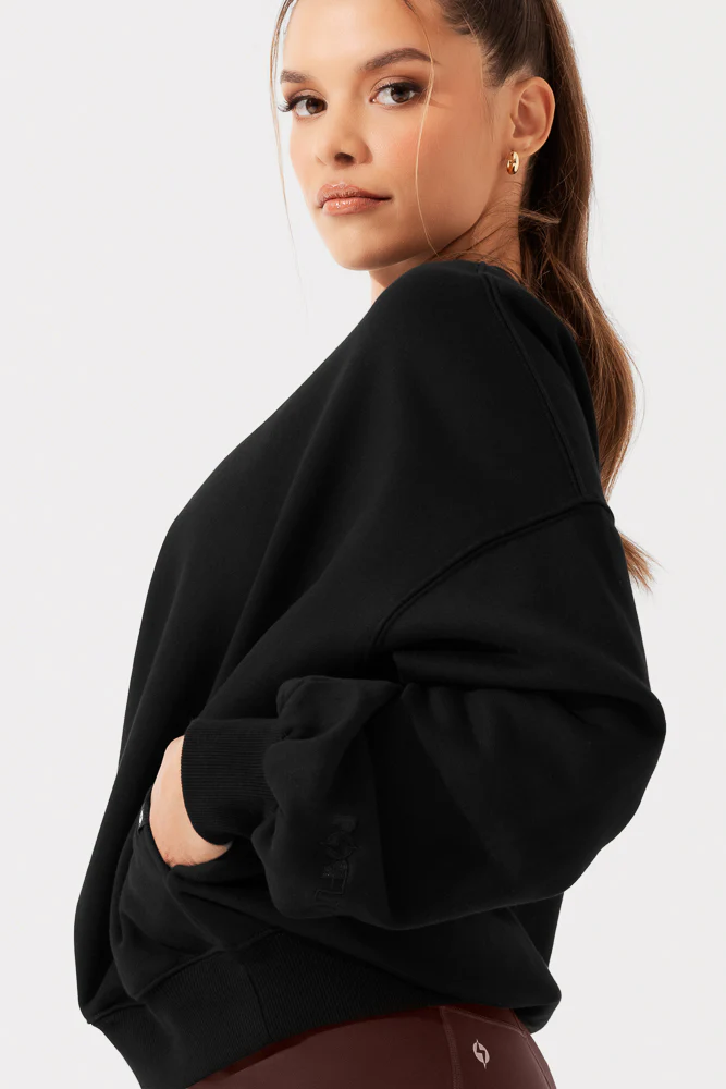 2453-cloud-crewneck-sweater-black-1.webp