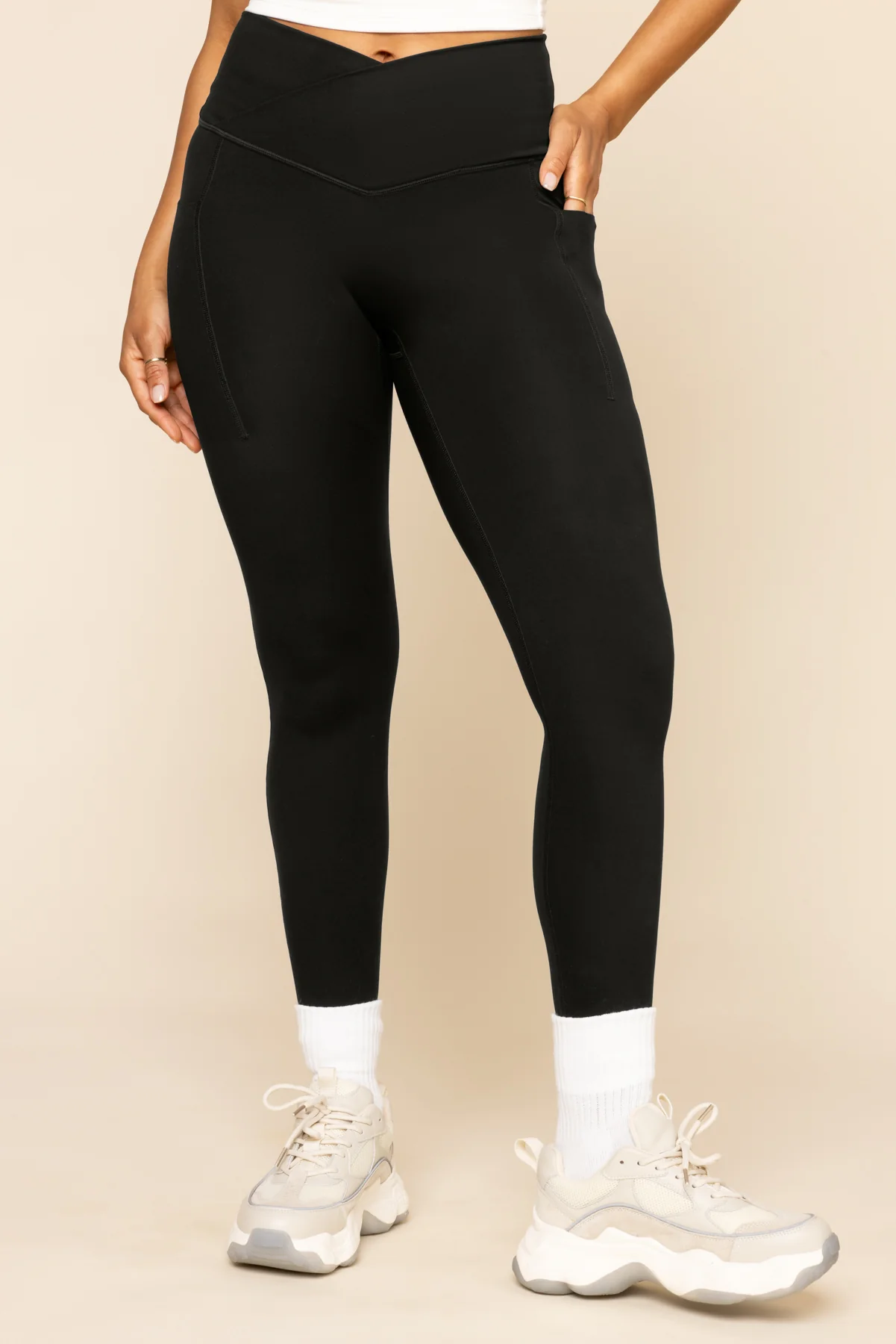 Crisscross HourglassÂ® Leggings with Pockets - Black