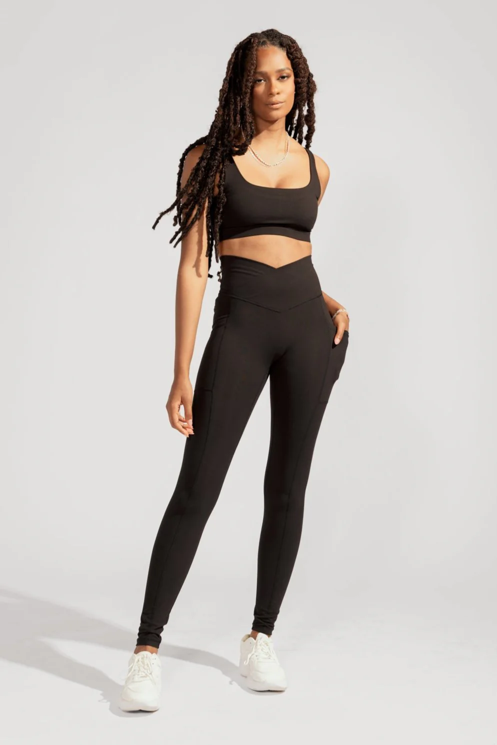 253-crisscross-hourglass-leggings-with-pockets-black-1.webp