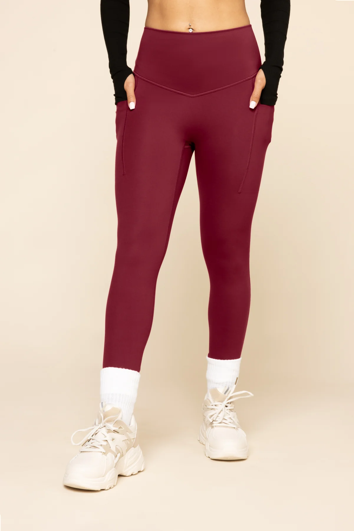 2595-supersculpt-leggings-with-pockets-crimson-1.webp