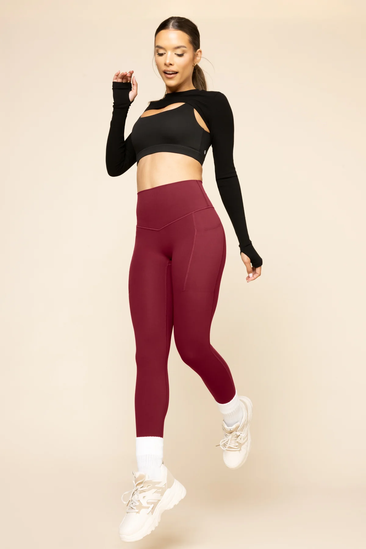 2595-supersculpt-leggings-with-pockets-crimson-1.webp