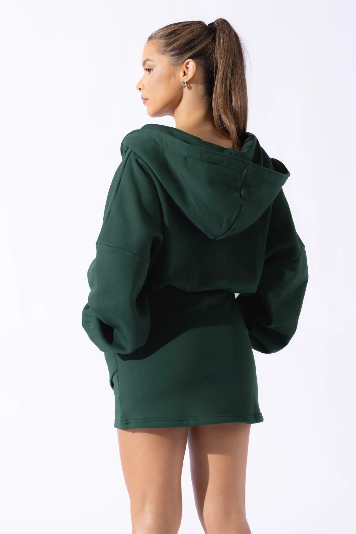 2744-game-day-dress-game-time-green-1.webp