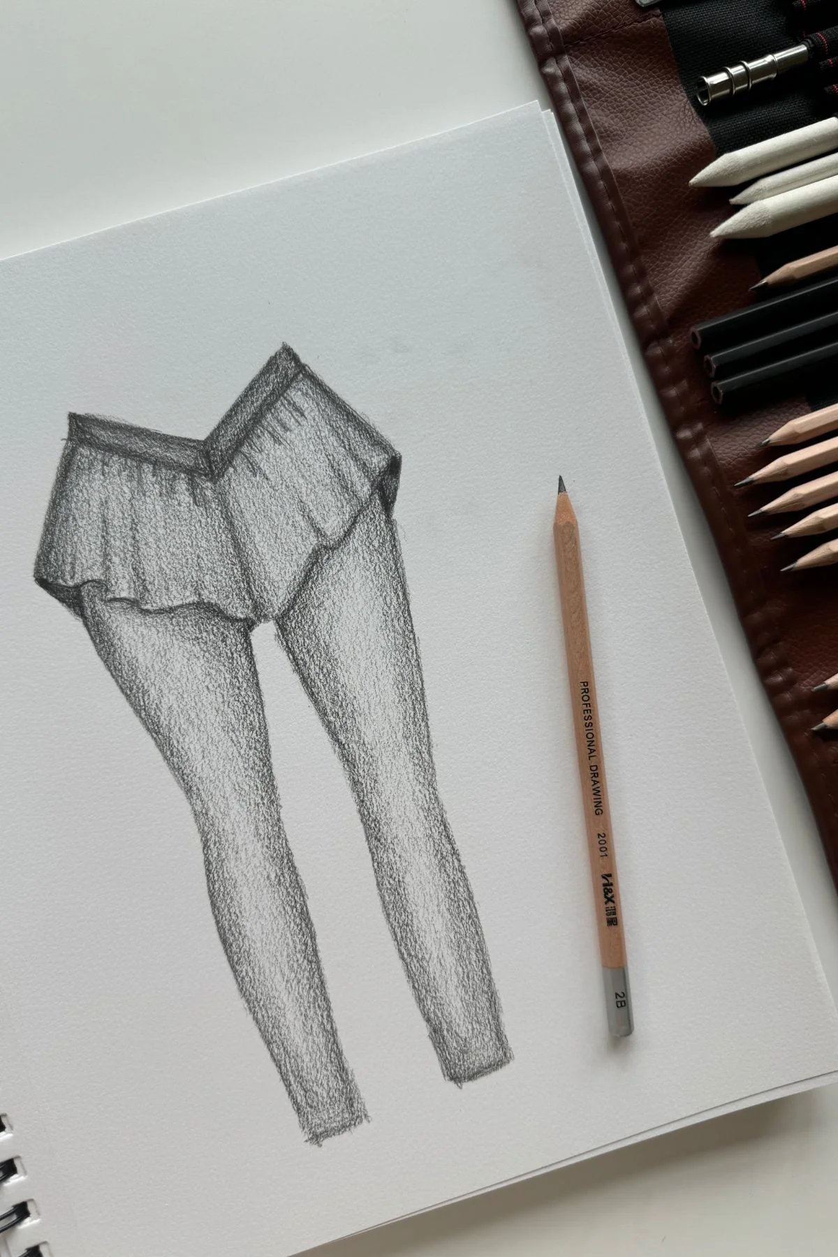2814-on-the-run-ruffle-tights-black-1.webp
